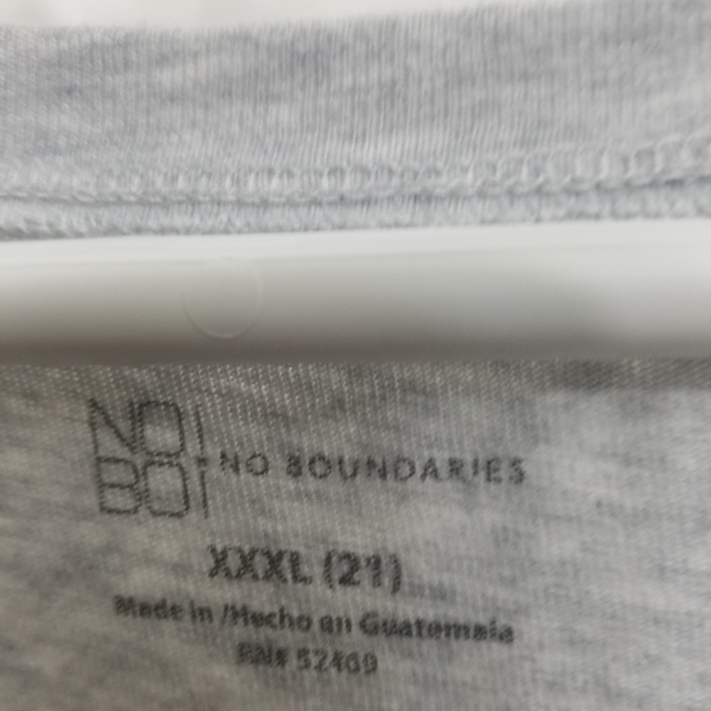 Home-embellished 'Mom To Sister Squad' shirt - Picture 2 of 9